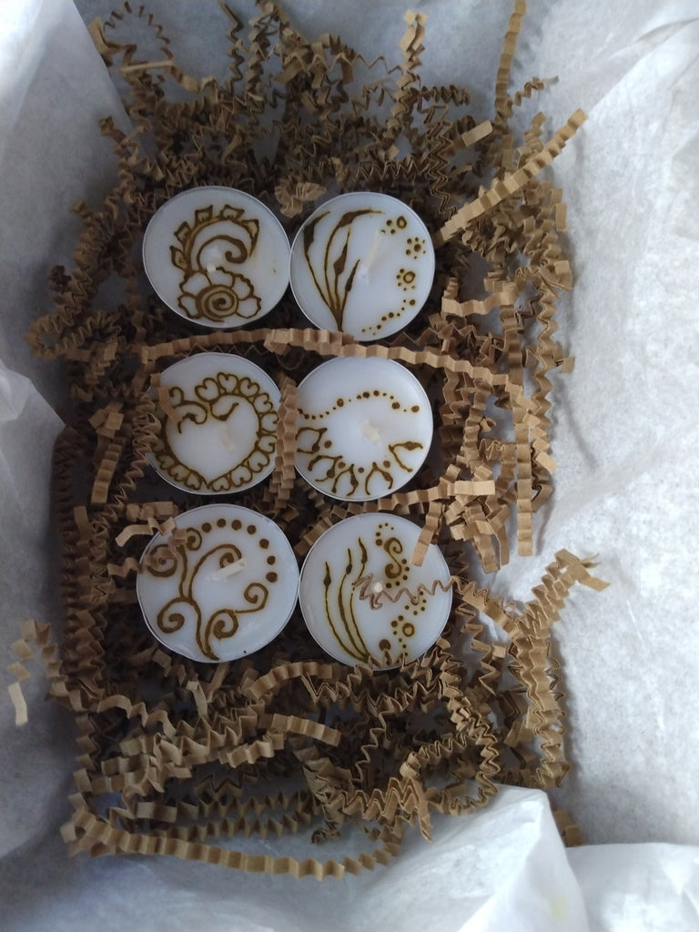 Natural Henna Tealight Set – 6 Hand-Painted Candles