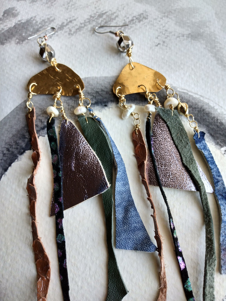 Colorful Genuine Leather  Brass Sheet Metal Wire Wrapped Earrings