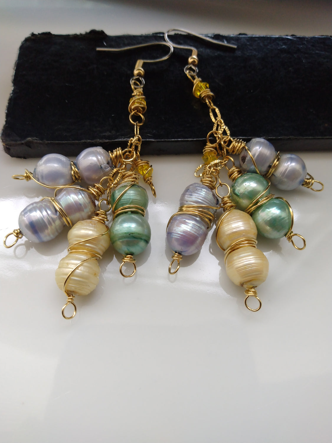 Natural Freshwater Pearl Gold Chain Dangle Earrings